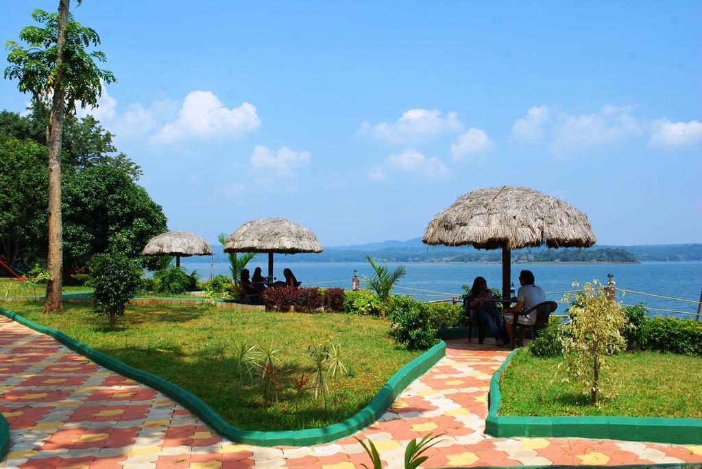 Coorg Jungle Camp Resort Suntikoppa Exterior photo